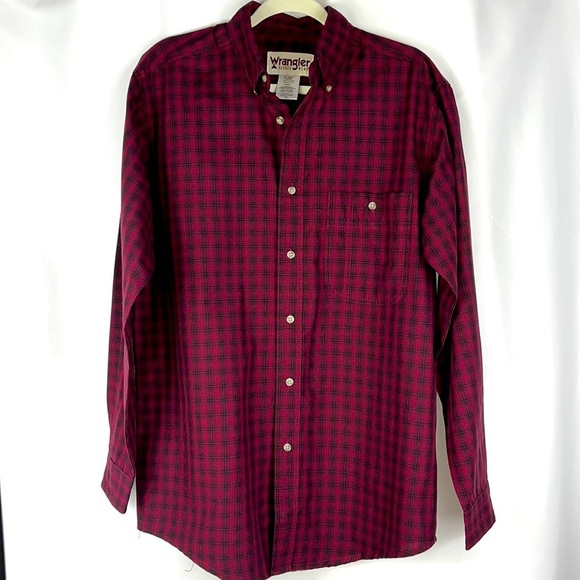 Wrangler Rugged Wear button down shirt Sz M - Picture 2 of 11